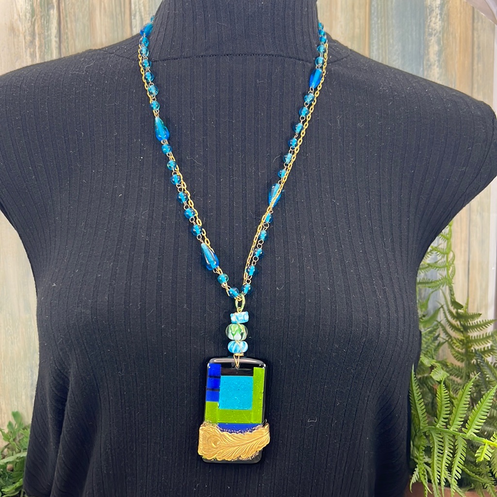 Adorned Crown Artisan Assemblage Dichroic Glass Pendant Feather Necklace 35$